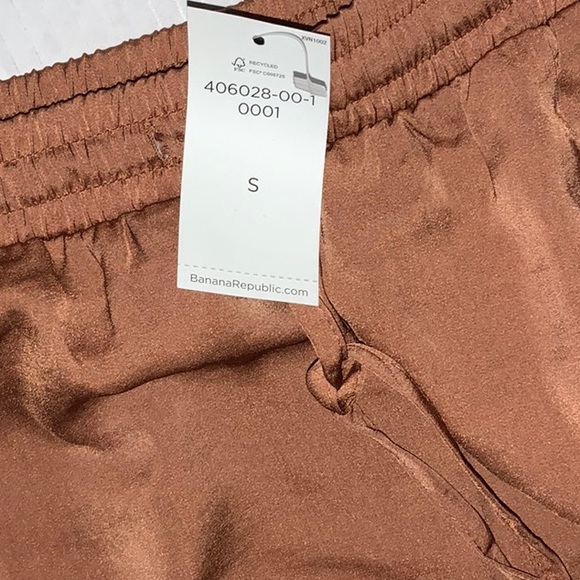 NWT BANANA REPUBLIC Heritage High/low Midi Skirt - Size S - Picture 5 of 9